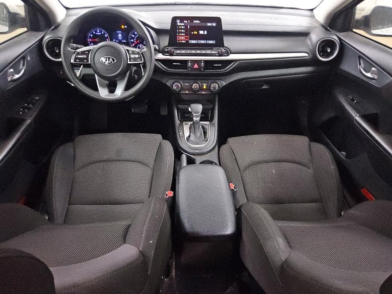 2021 KIA FORTE FE 8
