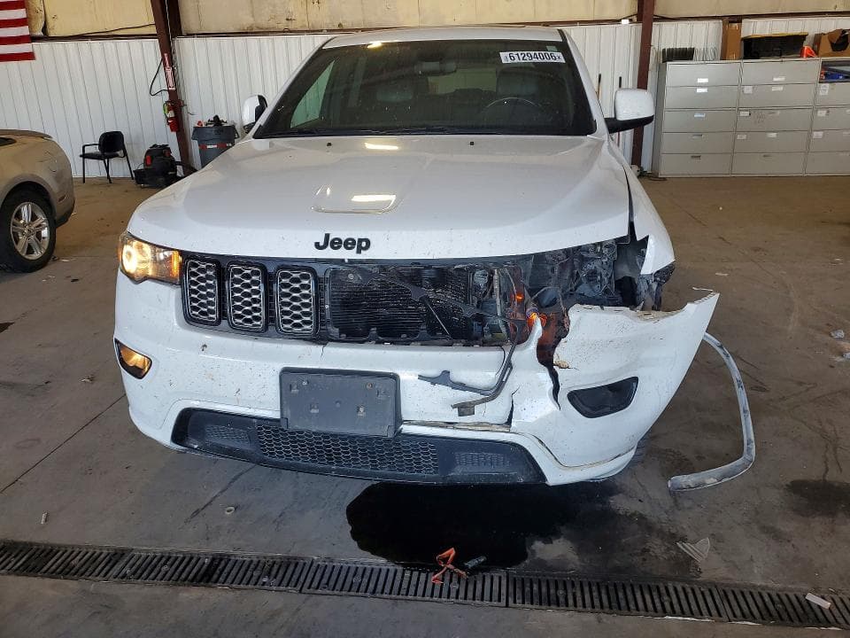 2018 JEEP GRAND CHEROKEE LAREDO 5