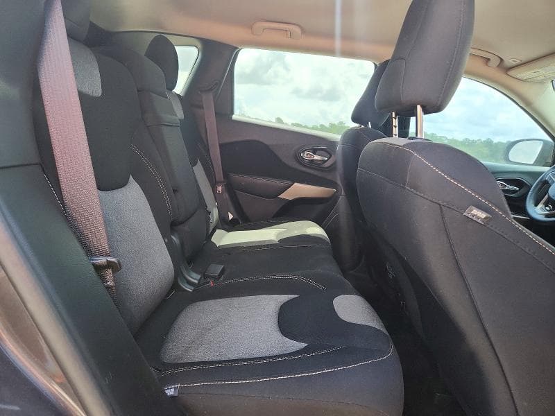 2018 JEEP CHEROKEE LATITUDE LATITUDE 10