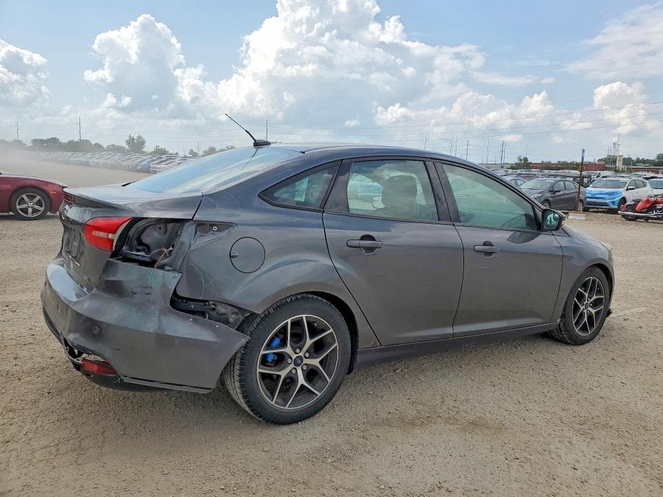 2017 FORD FOCUS SEL 3