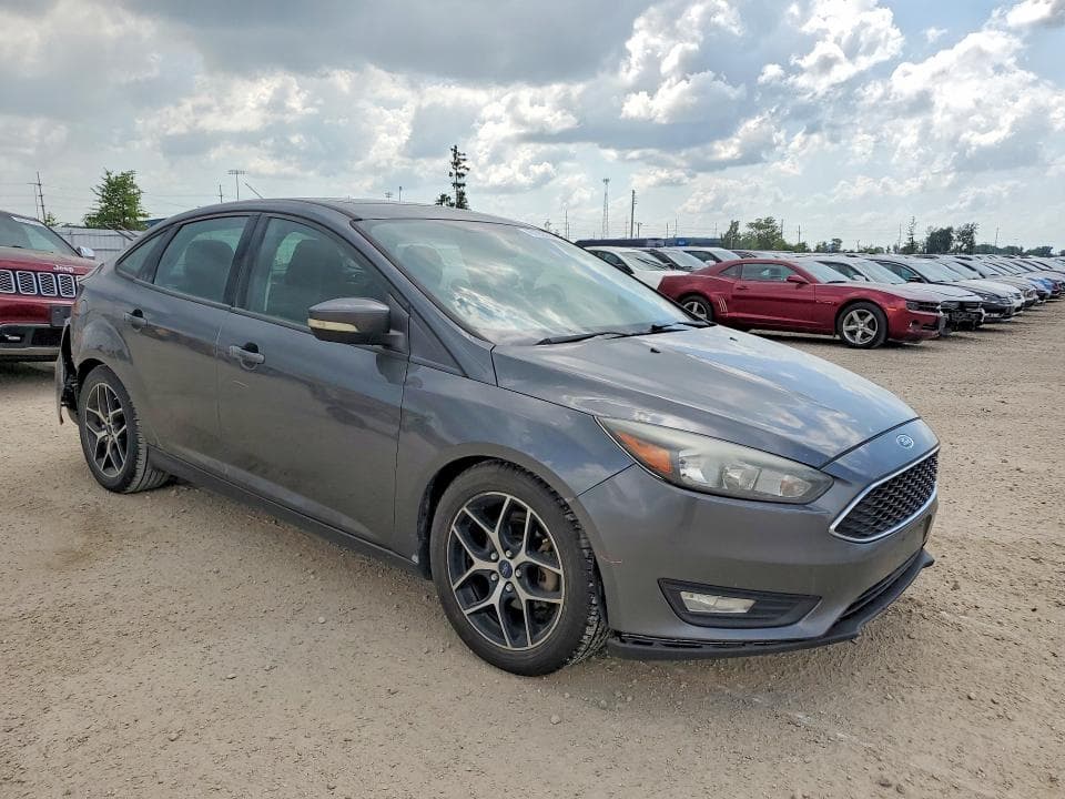 2017 FORD FOCUS SEL 4