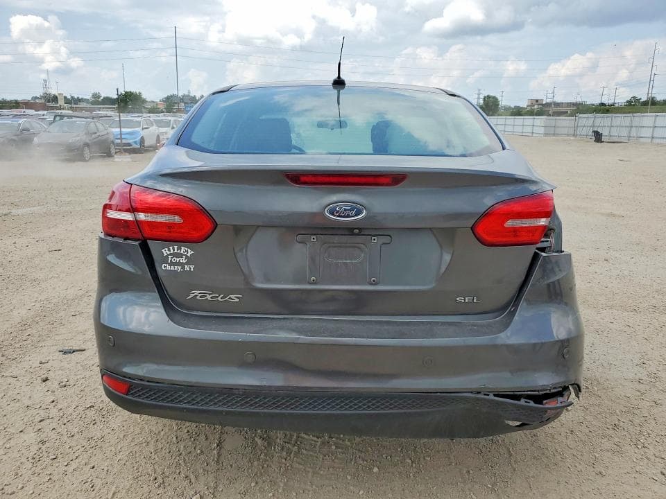 2017 FORD FOCUS SEL 6