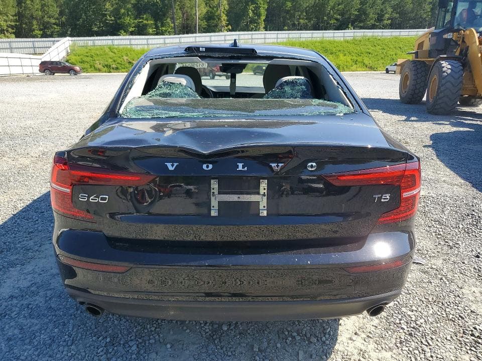 2020 VOLVO S60 T5 MOMENTUM 6