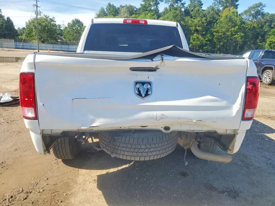 2018 DODGE RAM 6