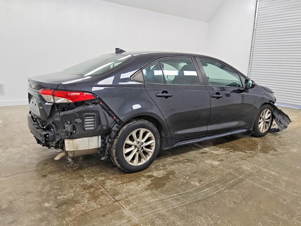 2021 TOYOTA COROLLA LE 3