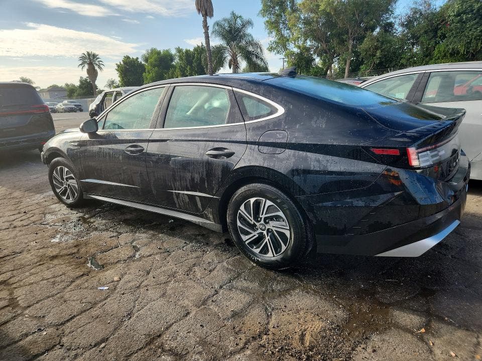 2026 HYUNDAI SONATA HYBRID BLUE 2