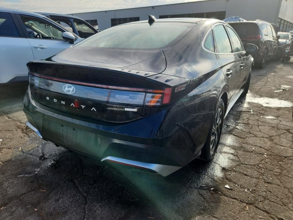 2026 HYUNDAI SONATA HYBRID BLUE 3