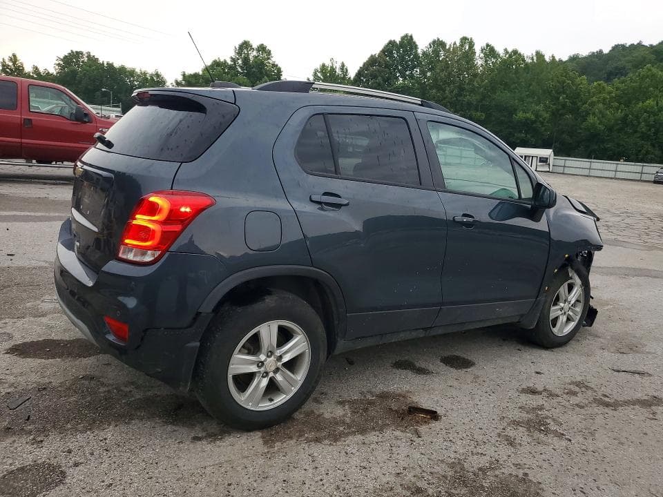2021 CHEVROLET TRAX 1LT 3