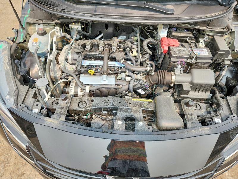 2025 NISSAN VERSA SR 11