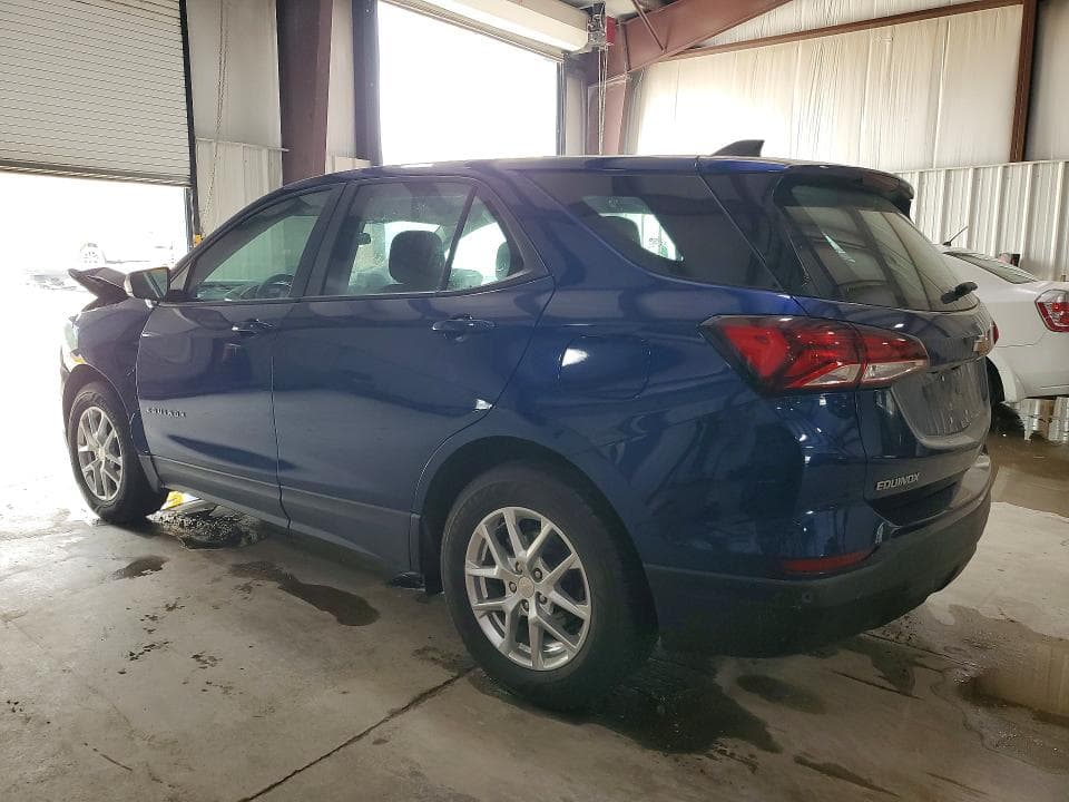 2022 CHEVROLET EQUINOX LS 2