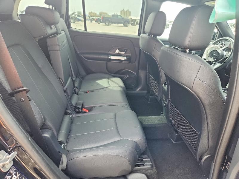 2025 MERCEDES-BENZ GLB 250 250 10