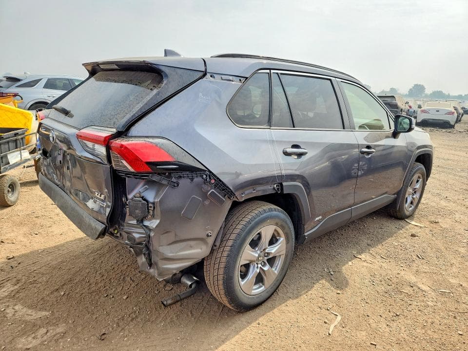 2023 TOYOTA RAV4 HYBRID XLE XLE 3