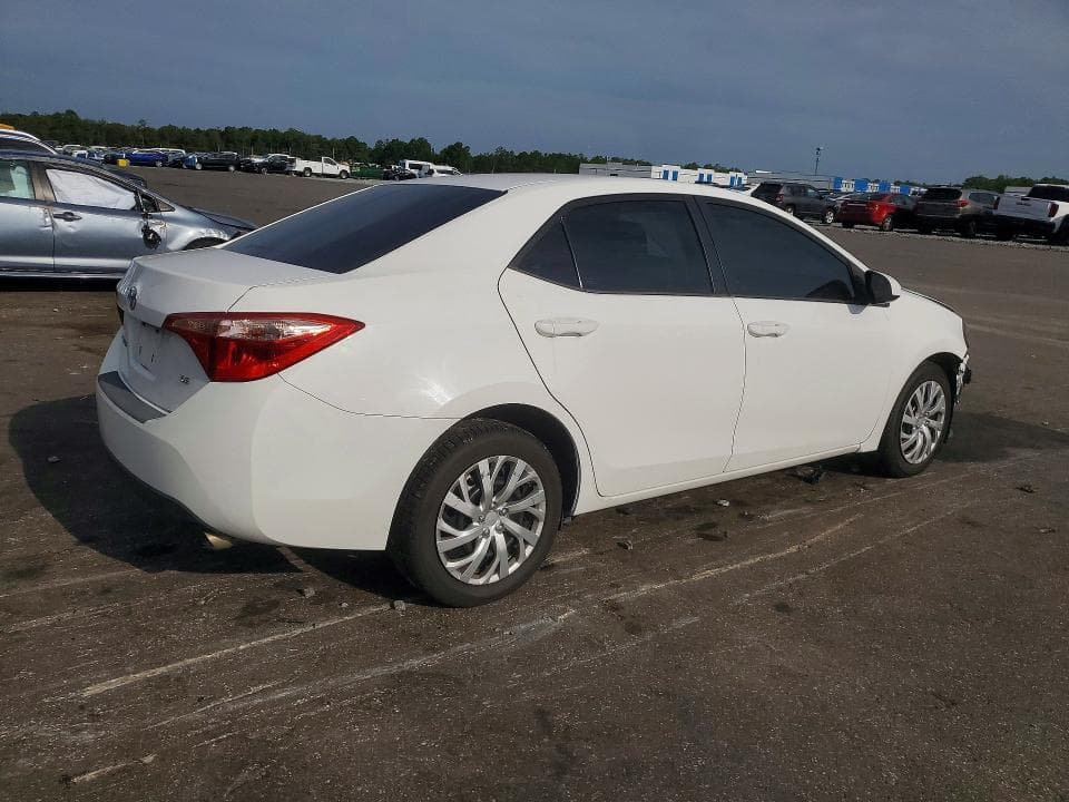 2019 TOYOTA COROLLA LE 3