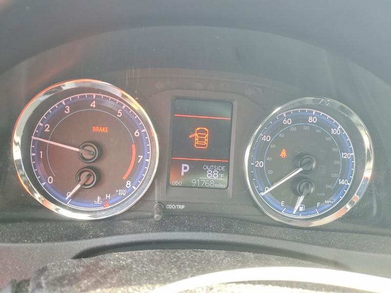 2019 TOYOTA COROLLA LE 9