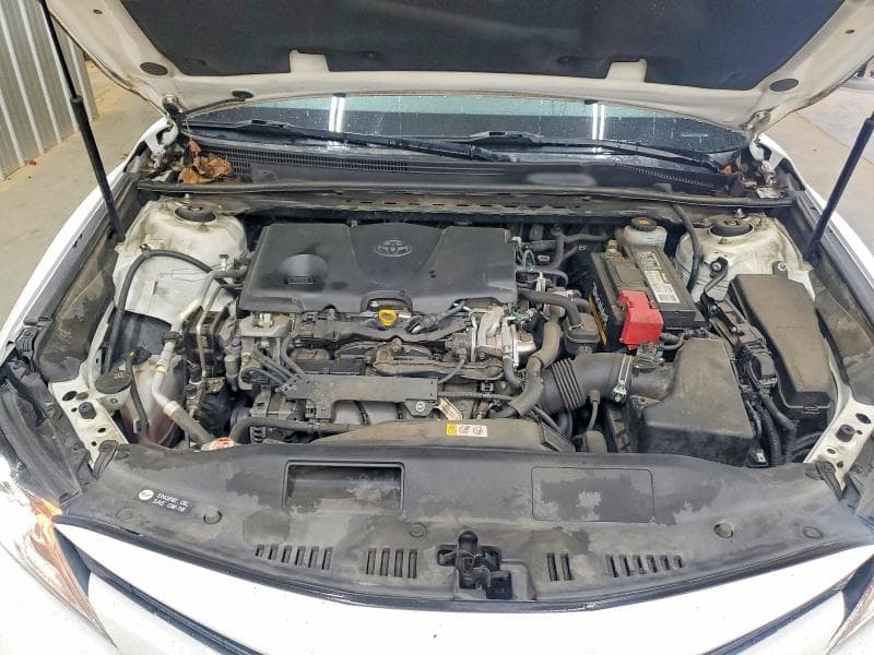 2018 TOYOTA CAMRY LE 11