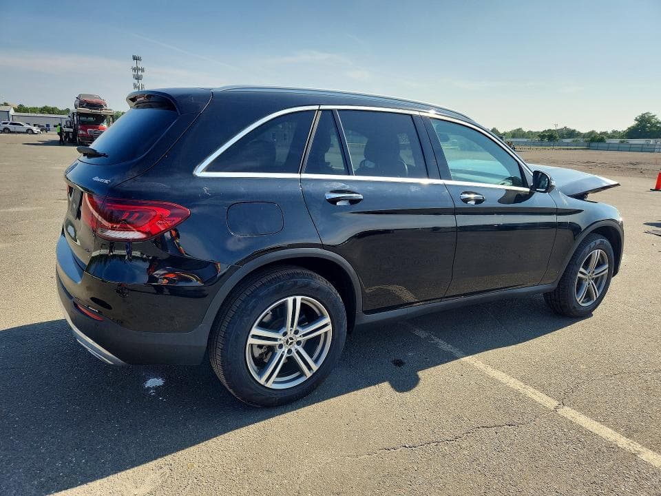 2021 MERCEDES-BENZ GLC 300 4MATIC 3