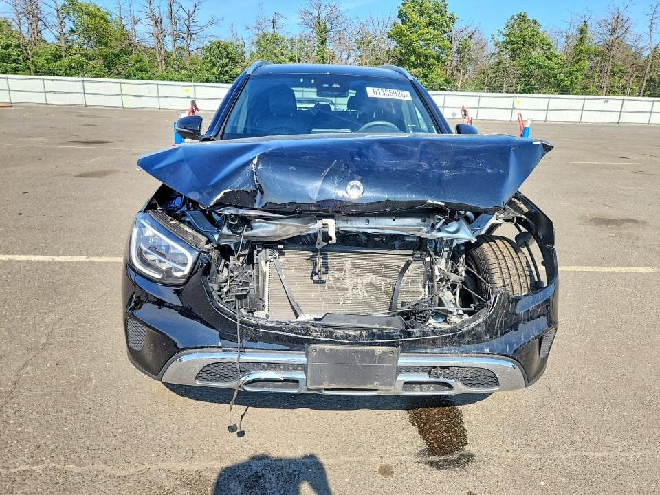2021 MERCEDES-BENZ GLC 300 4MATIC 5