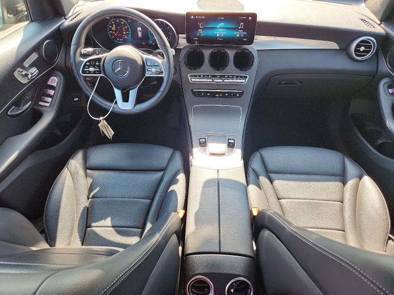 2021 MERCEDES-BENZ GLC 300 4MATIC 8