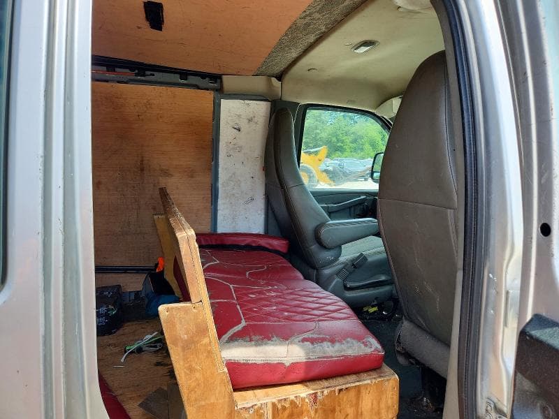 2017 CHEVROLET EXPRESS G2500 11