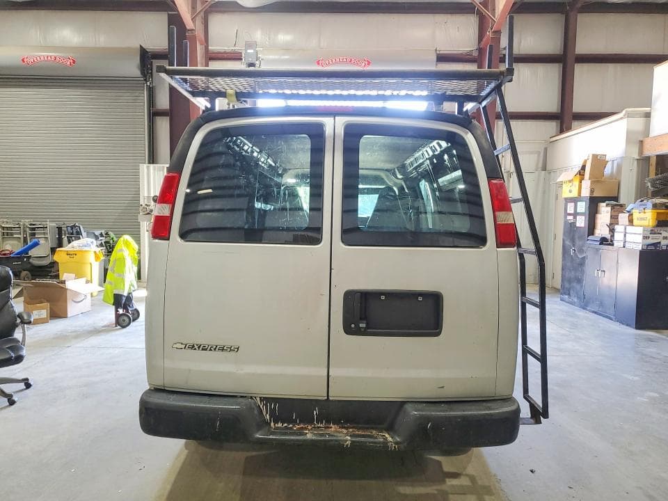 2017 CHEVROLET EXPRESS G2500 6