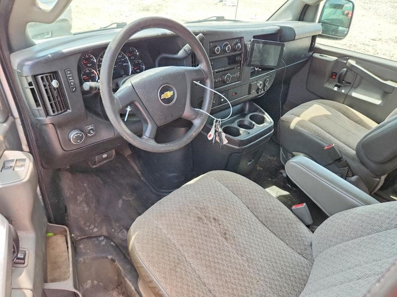 2017 CHEVROLET EXPRESS G2500 8