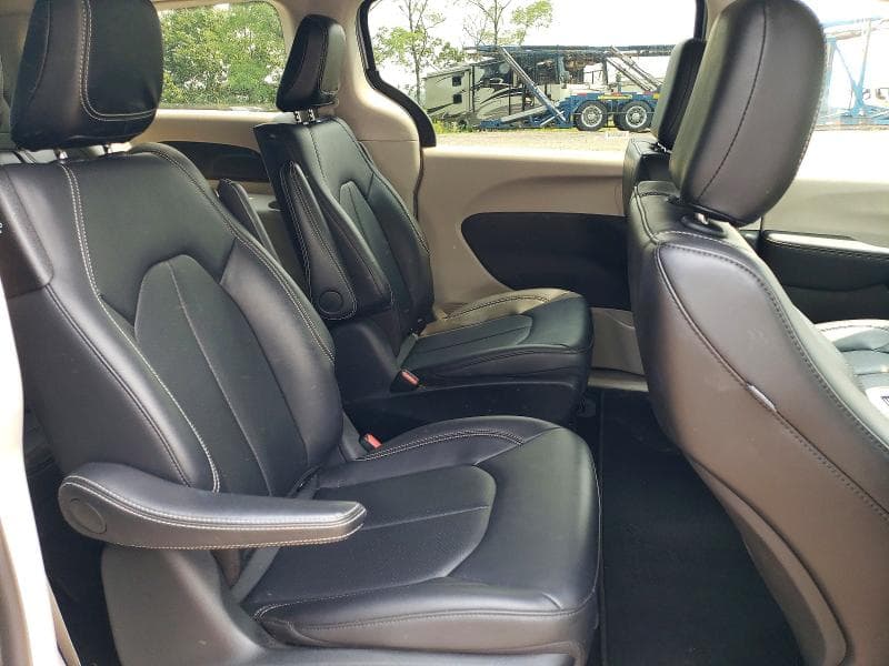 2024 CHRYSLER PACIFICA HYBRID SELECT 11