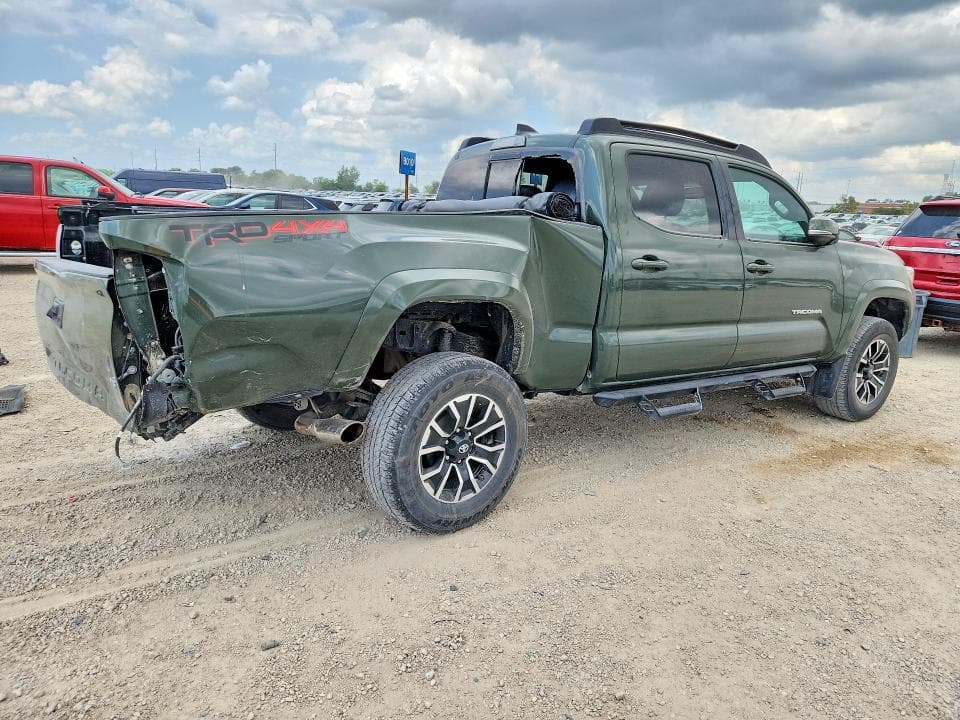 2022 TOYOTA TACOMA TRD SPORT 3