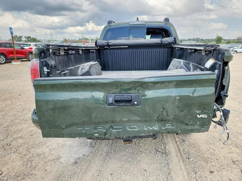 2022 TOYOTA TACOMA TRD SPORT 6