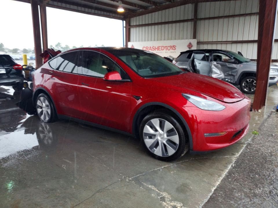 2024 TESLA MODEL Y 4