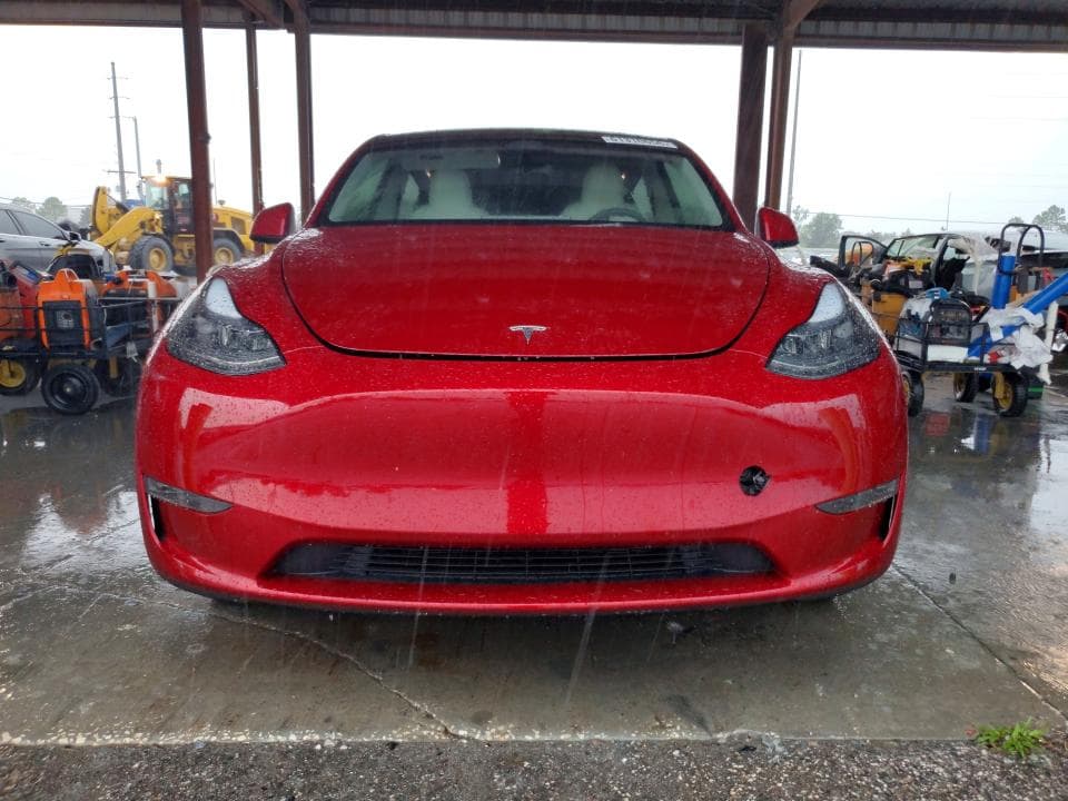 2024 TESLA MODEL Y 5