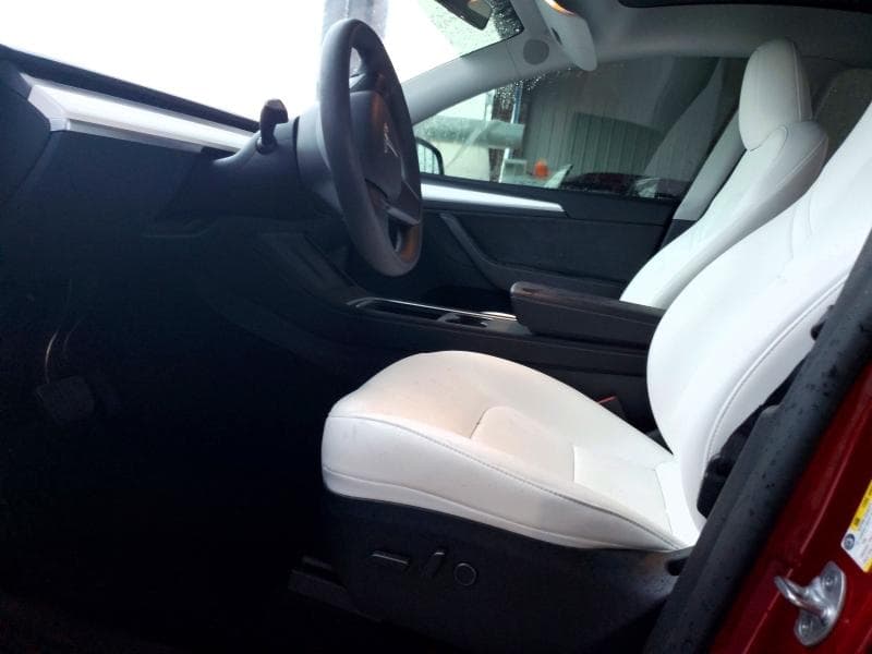 2024 TESLA MODEL Y 7