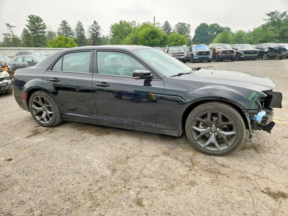 2022 CHRYSLER 300 S 4