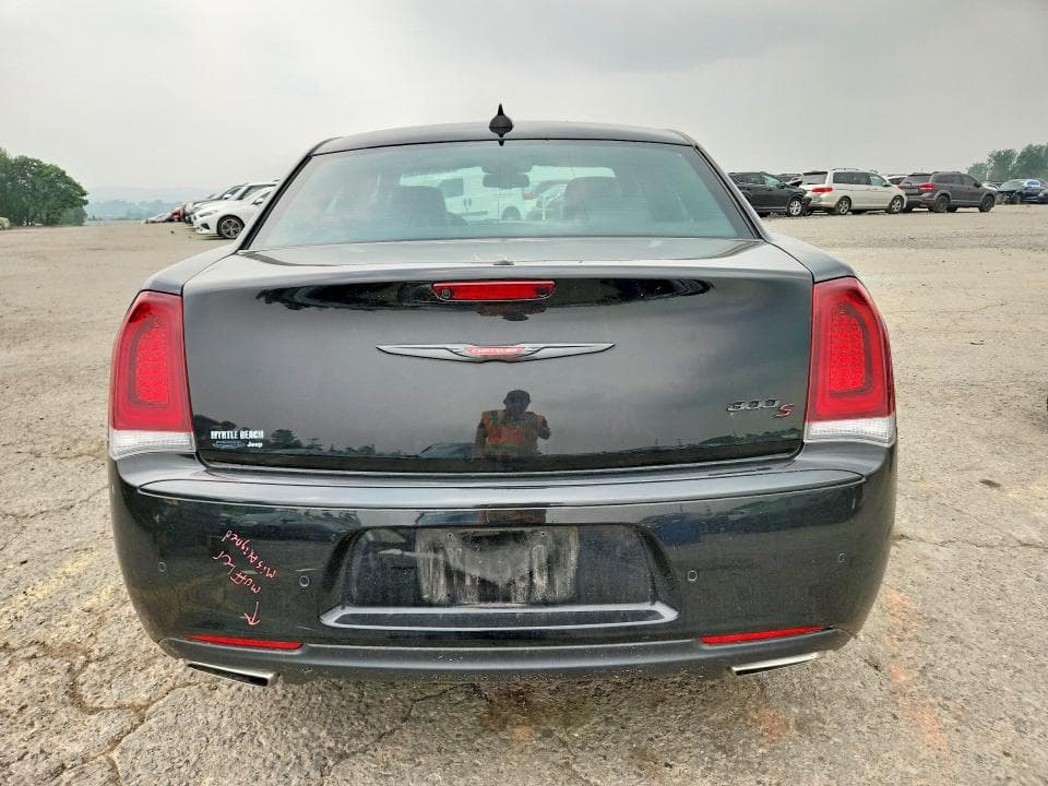 2022 CHRYSLER 300 S 6