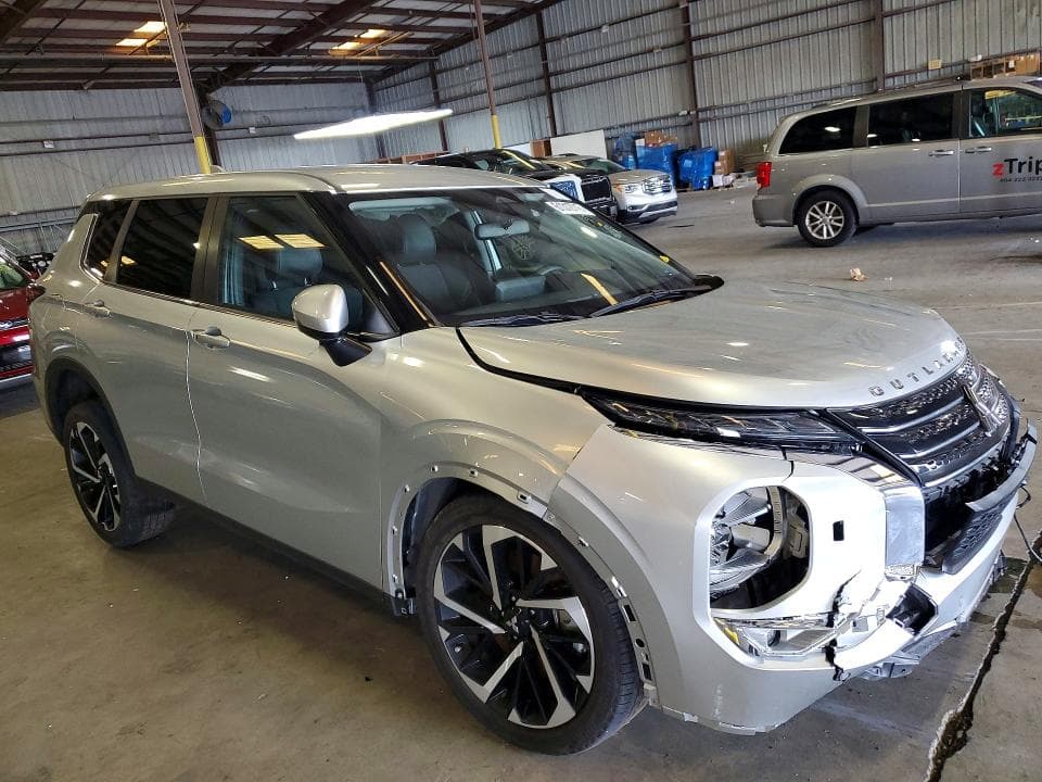 2023 MITSUBISHI OUTLANDER SE SE 4