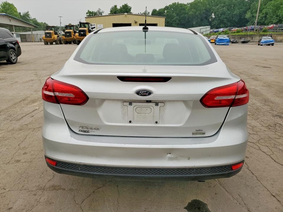 2018 FORD FOCUS SE 6