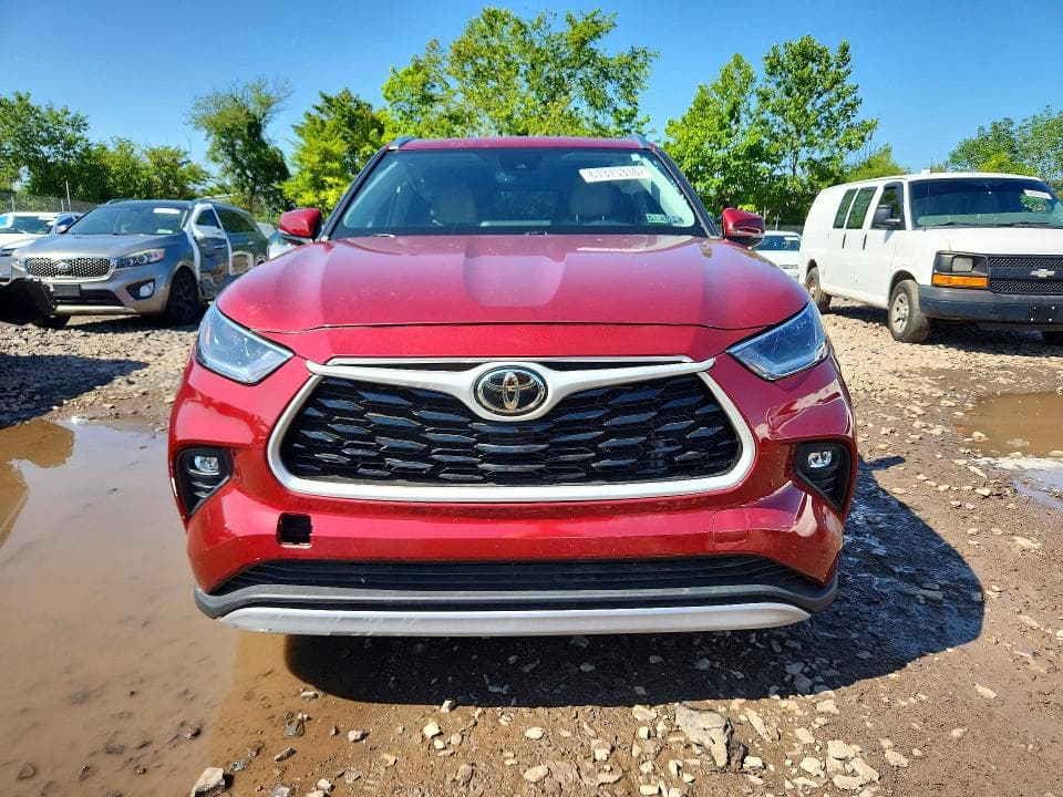 2021 TOYOTA HIGHLANDER XLE 5