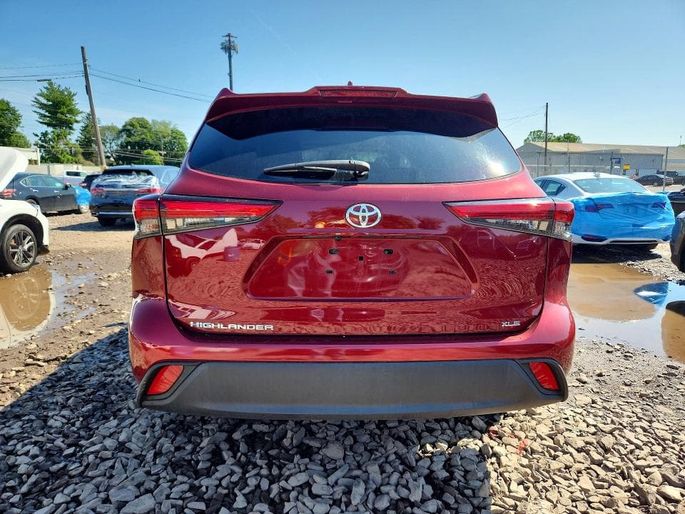 2021 TOYOTA HIGHLANDER XLE 6