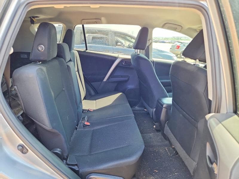 2017 TOYOTA RAV4 LE 11