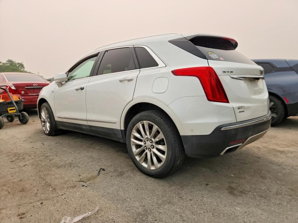 2017 CADILLAC XT5 PLATINUM 2