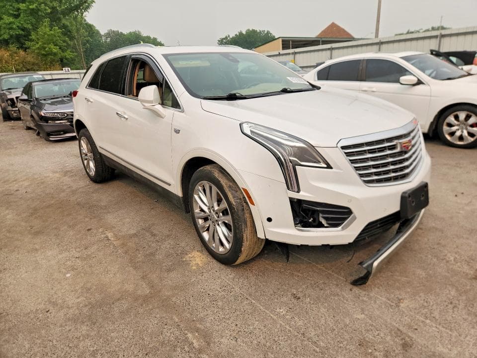 2017 CADILLAC XT5 PLATINUM 4