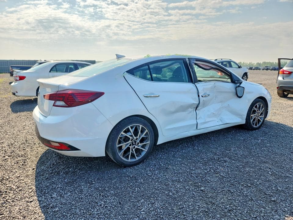 2020 HYUNDAI ELANTRA SEL 3