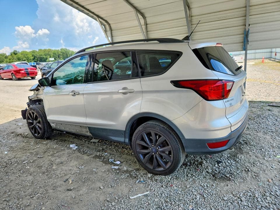 2019 FORD ESCAPE SE 2