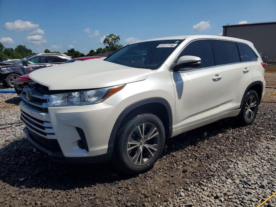 2017 TOYOTA HIGHLANDER LE - 1