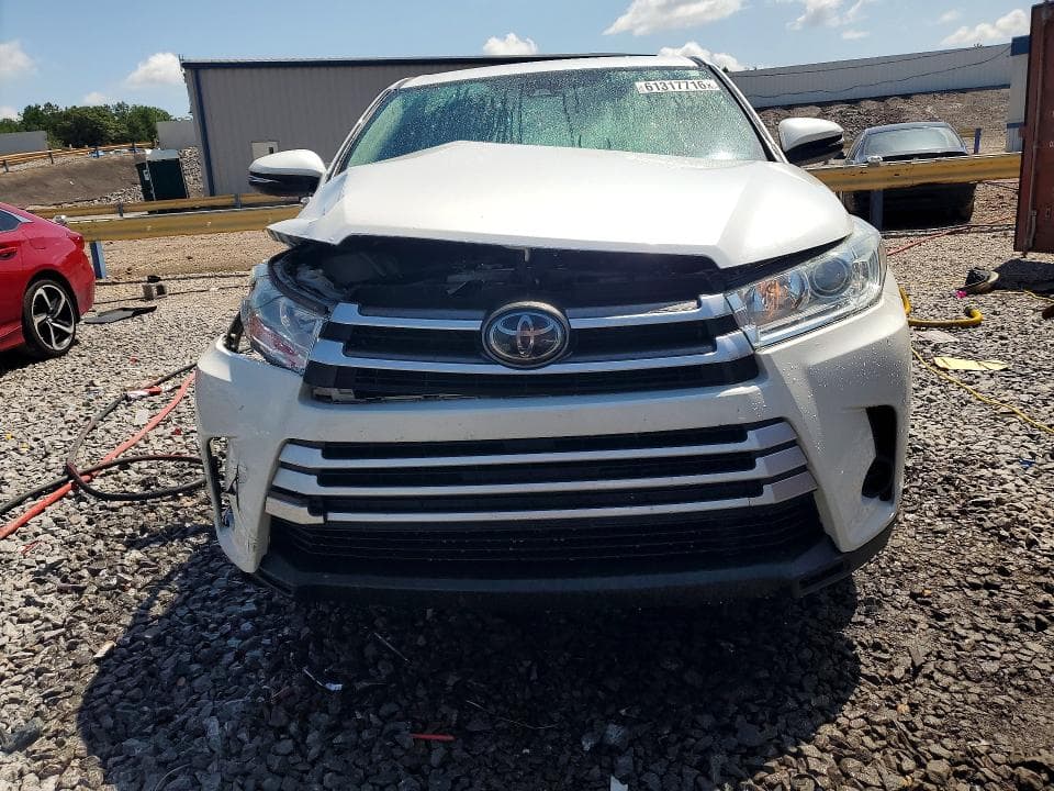 2017 TOYOTA HIGHLANDER LE 5