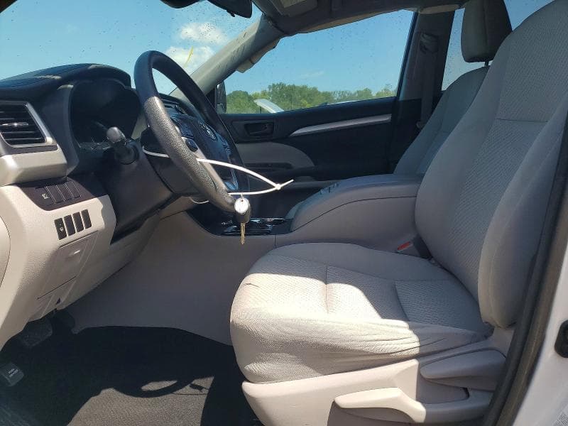 2017 TOYOTA HIGHLANDER LE 7