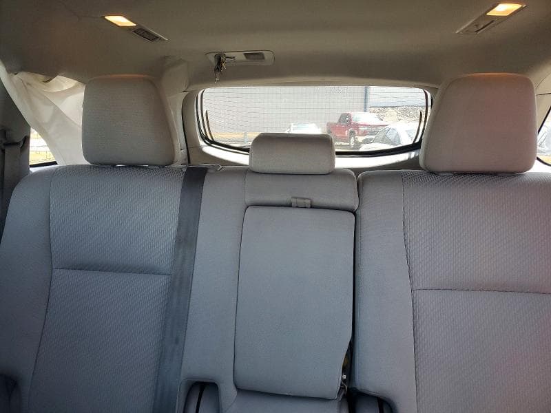 2017 TOYOTA HIGHLANDER LE 10