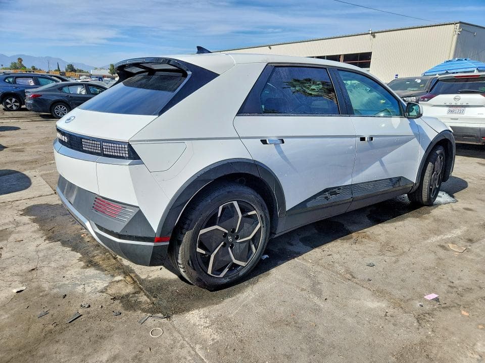 2024 HYUNDAI IONIQ 5 SEL 3