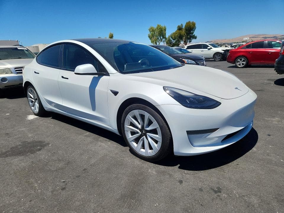 2023 TESLA MODEL 3 4