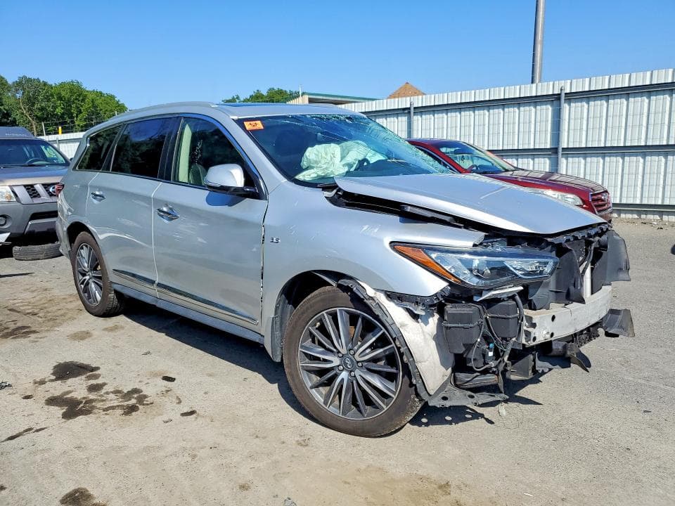 2018 INFINITI QX60 BASE 4