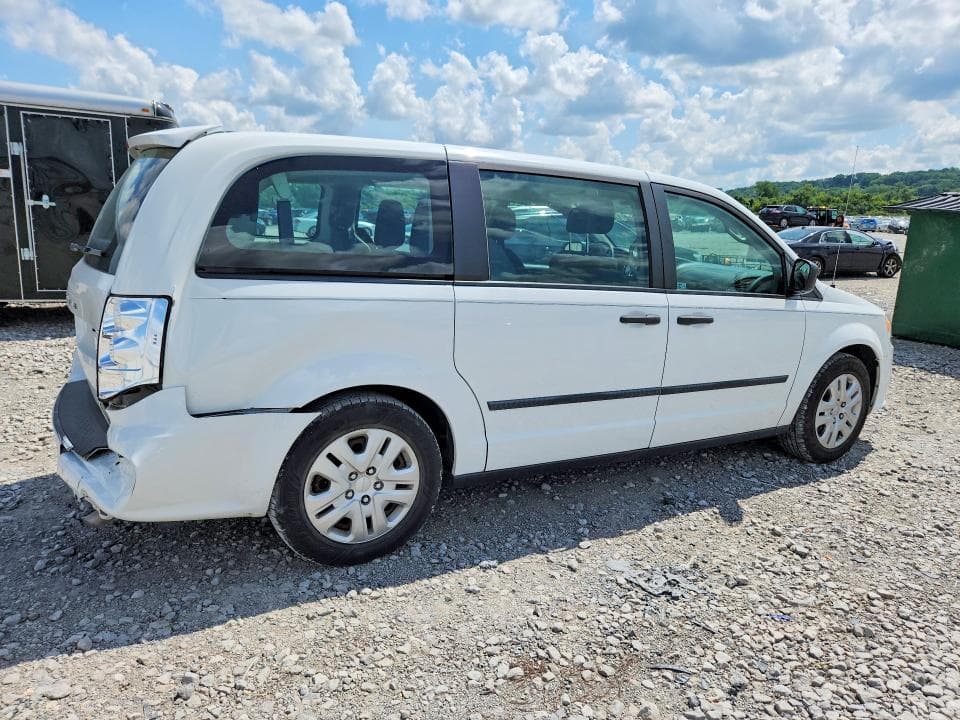 2016 DODGE GRAND CARAVAN SE 3